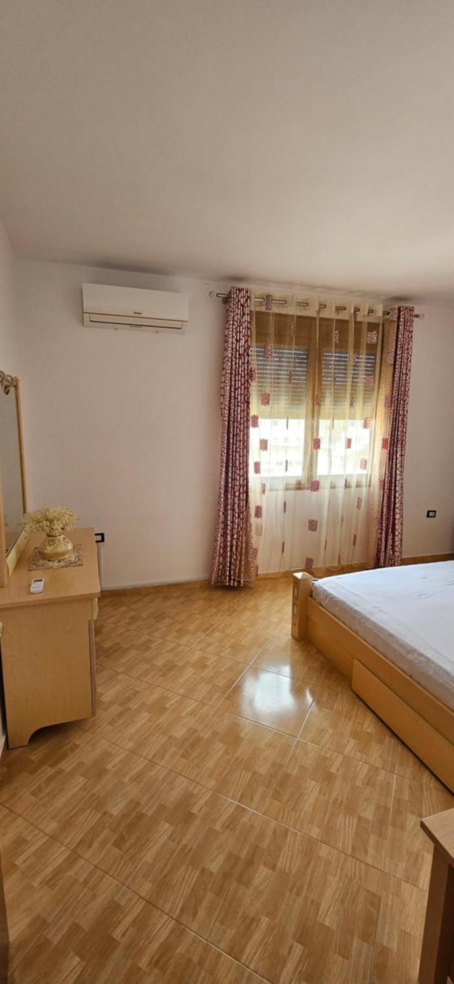 Apartament Zenuni Apartament