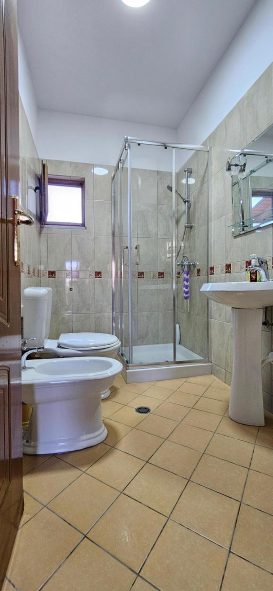 Apartament Zenuni Apartament *