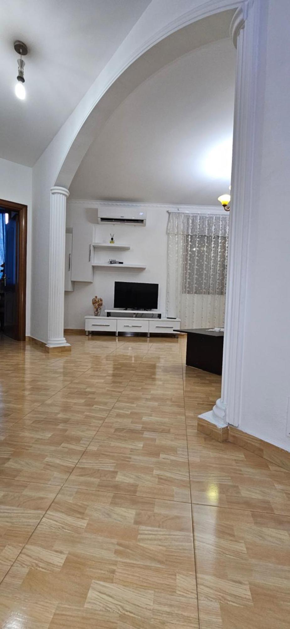 Apartament Zenuni * Wlora