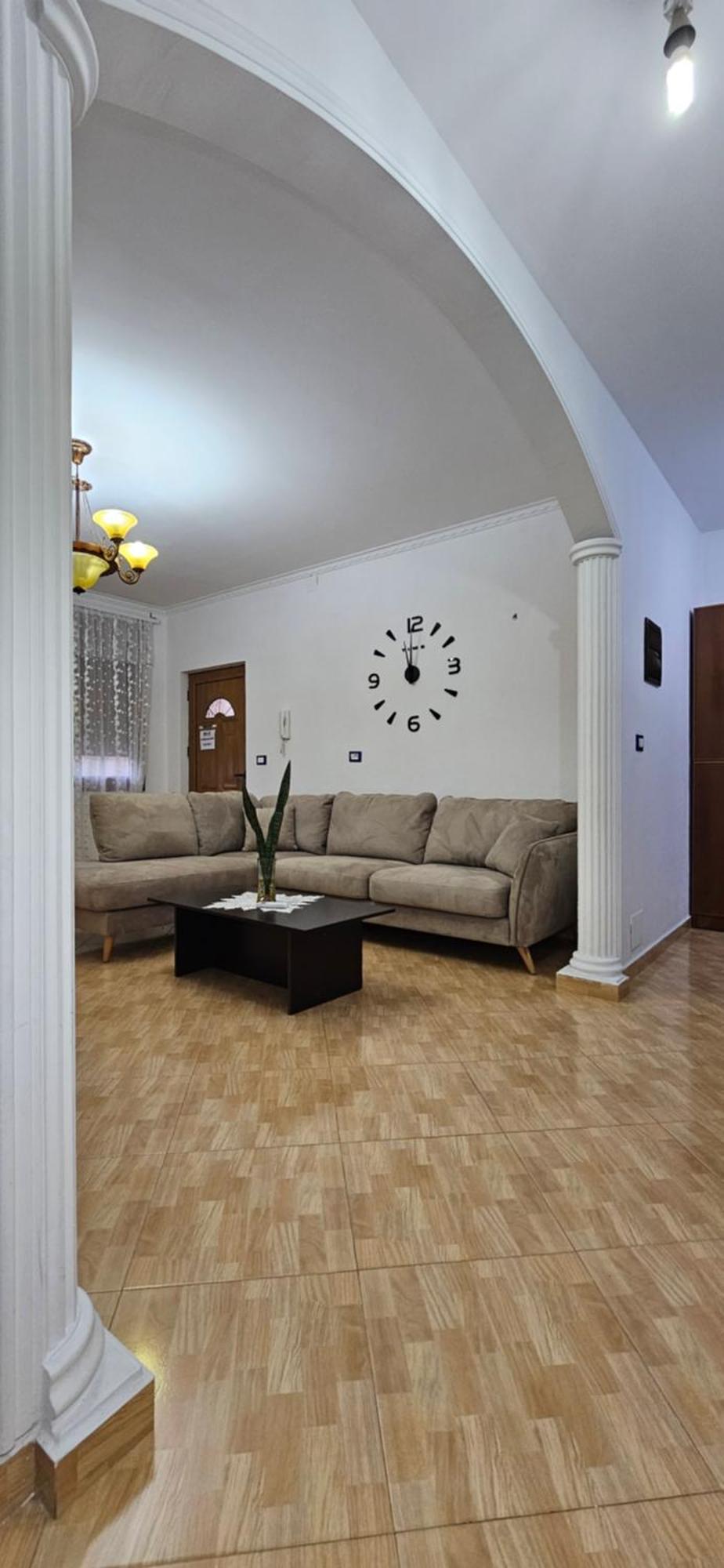 Apartament Apartament Zenuni