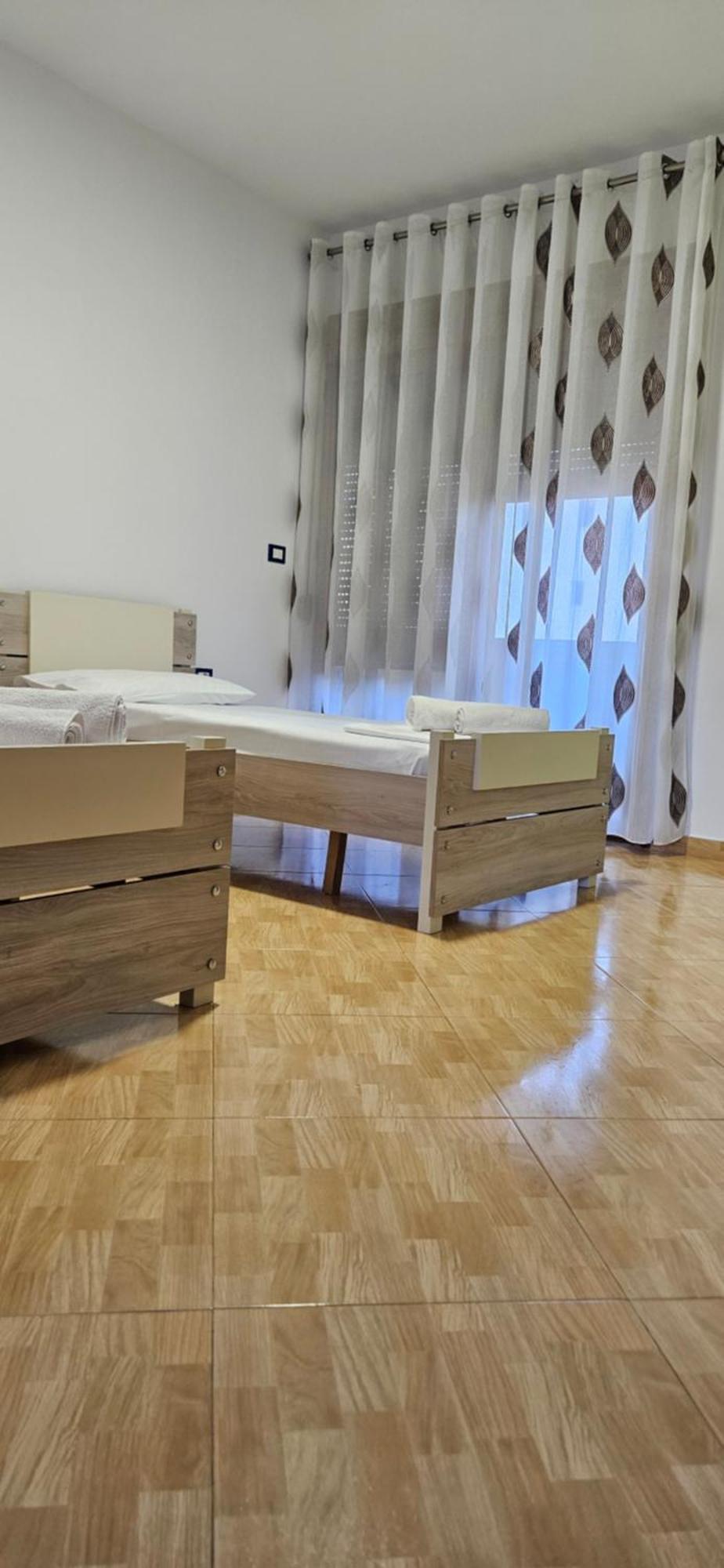 Apartament Zenuni Apartament *